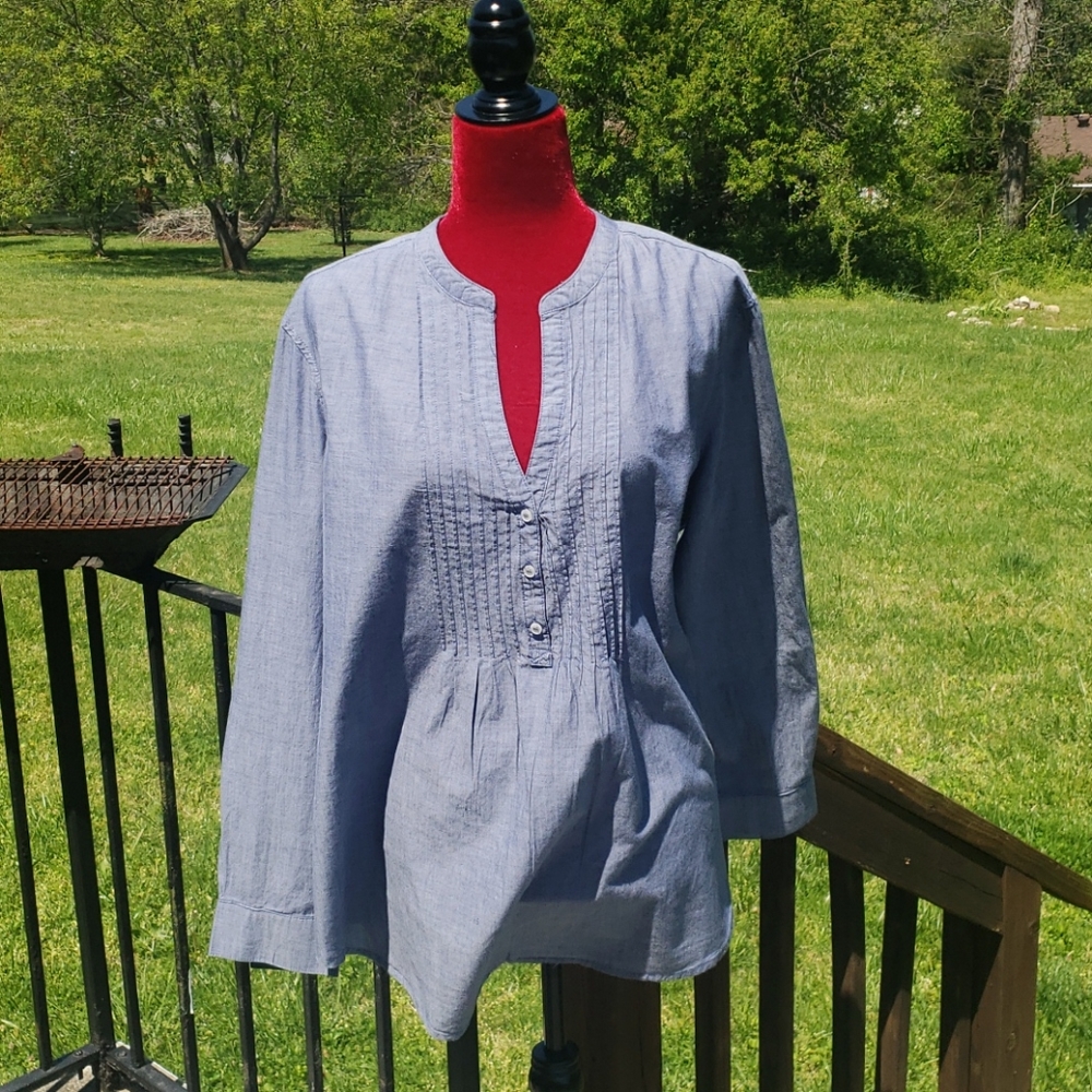 Tuxedo Pleated front tunic